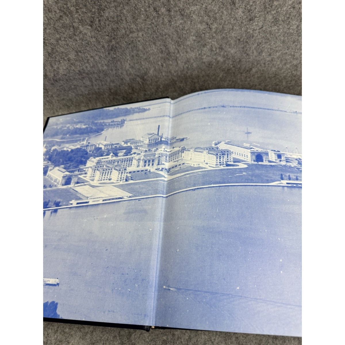1995 Lucky Bag United States Naval Academy USNA Yearbook HC