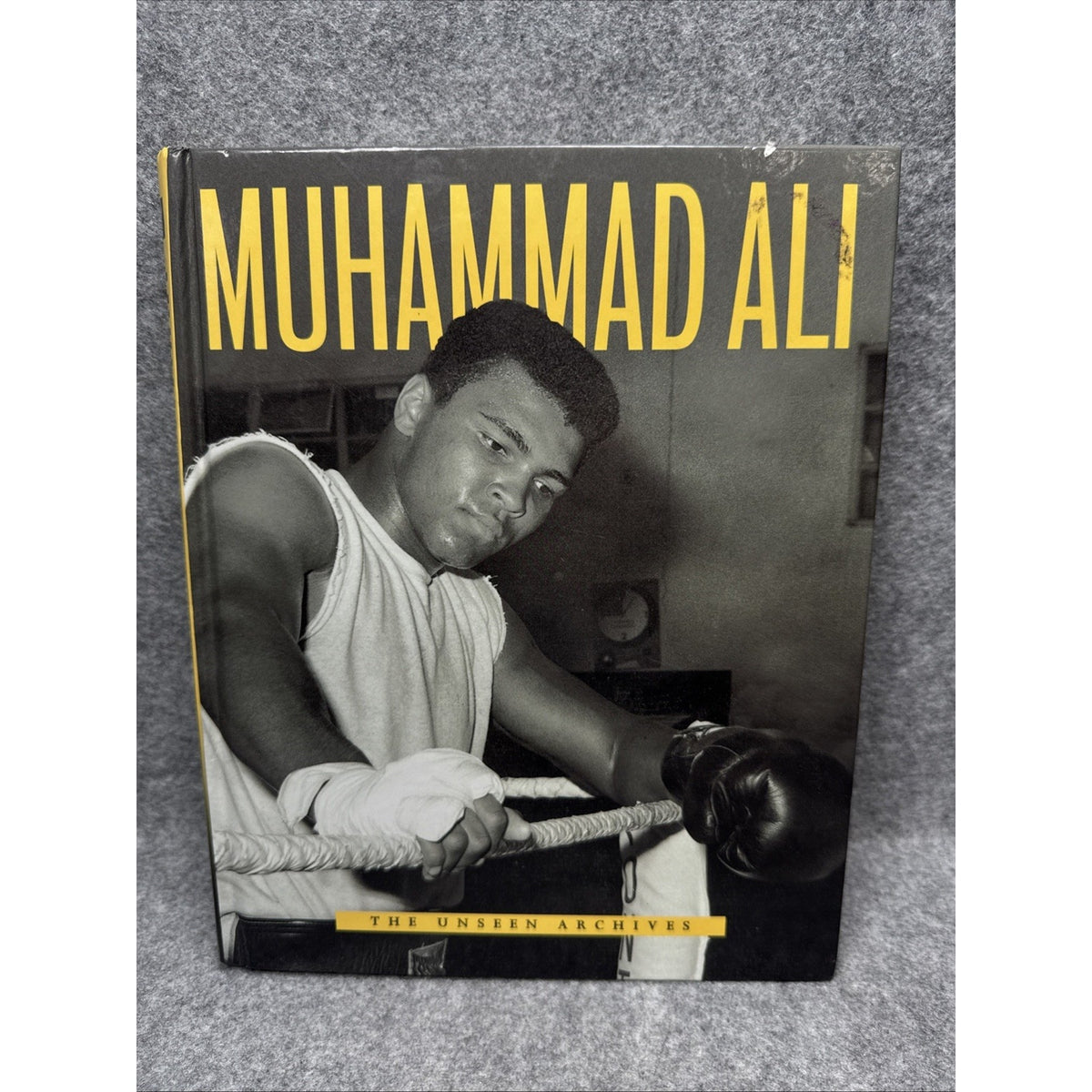 MUHAMMAD ALI THE UNSEEN ARCHIVES GREAT PHOTOS & STORIES. EUC