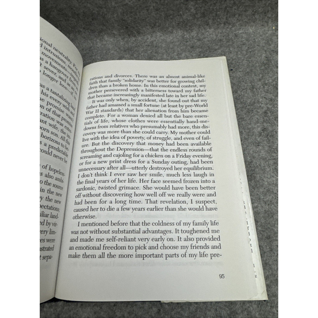 Daydreams and Nightmares : Reflections of a Harlem Childhood by Irving Louis...