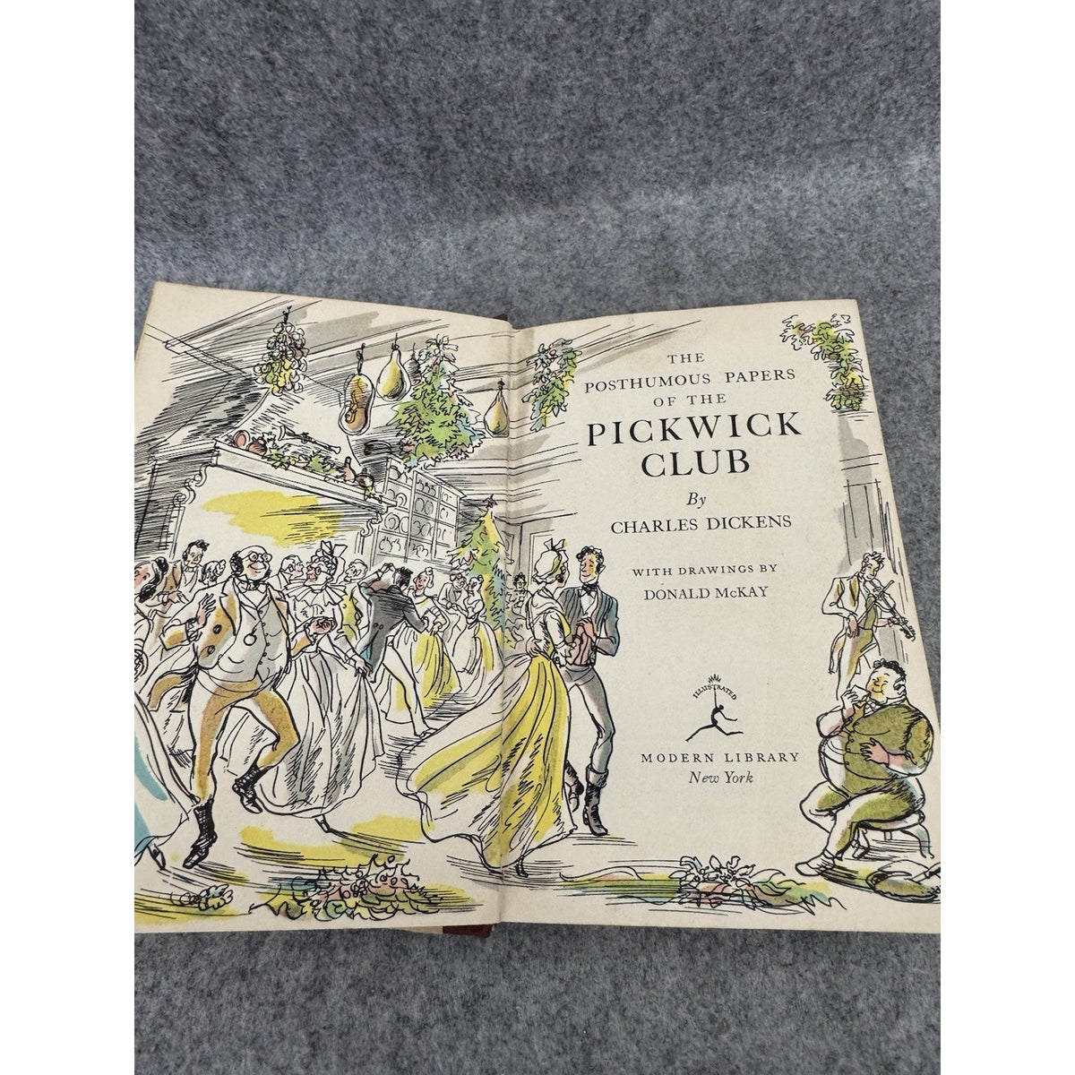 1943 The Posthumous Papers of the Pickwick Club Dickens HC ML