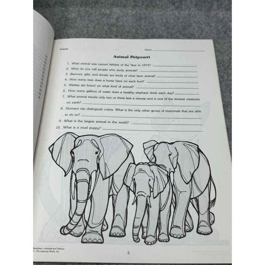 1985 Trivia Trackdown Animals & Science Linda Schwartz Grades 4-6 Workbook