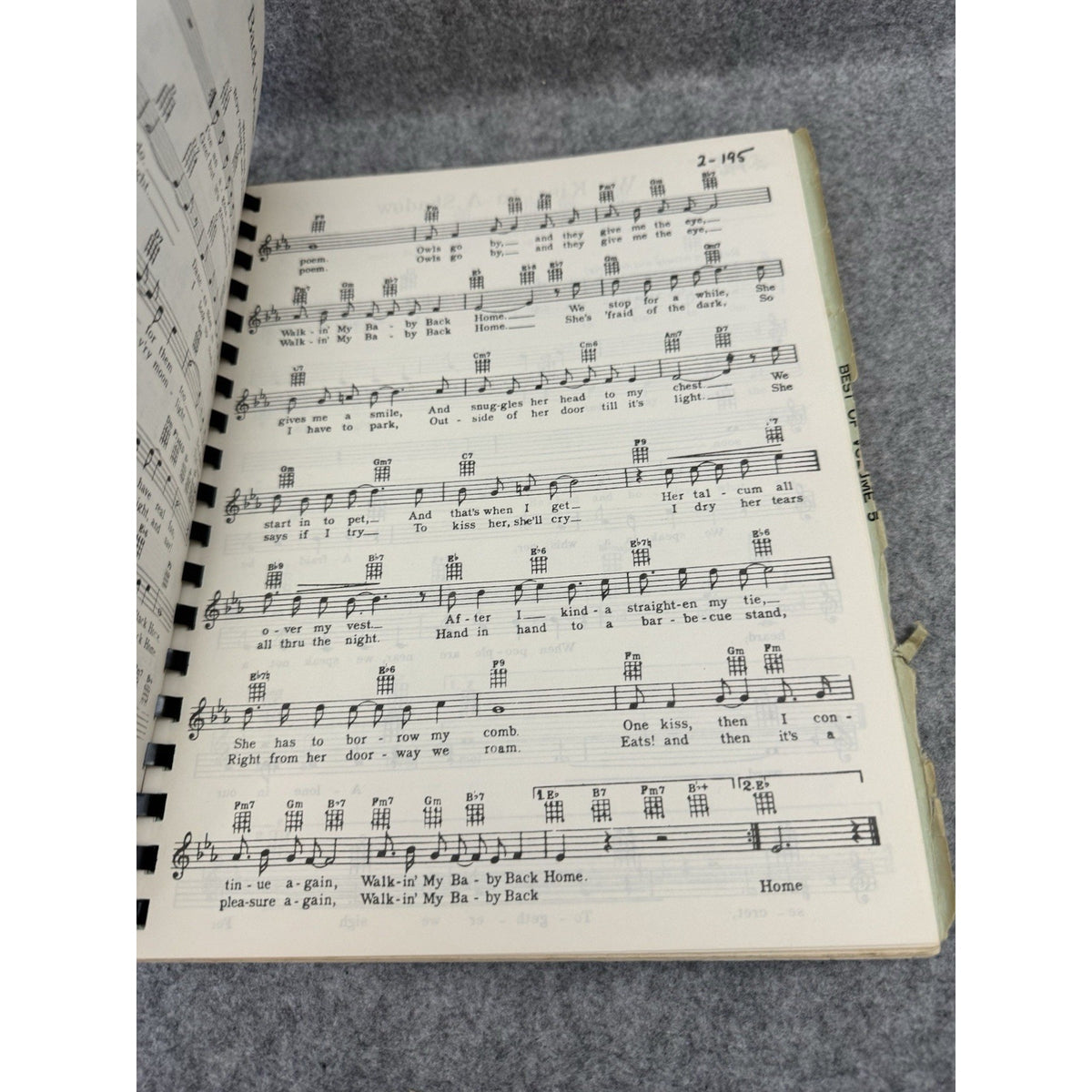 Vintage 20th Century Cavalcade Of Hits Volume 31 Music Book Loads of Songs!