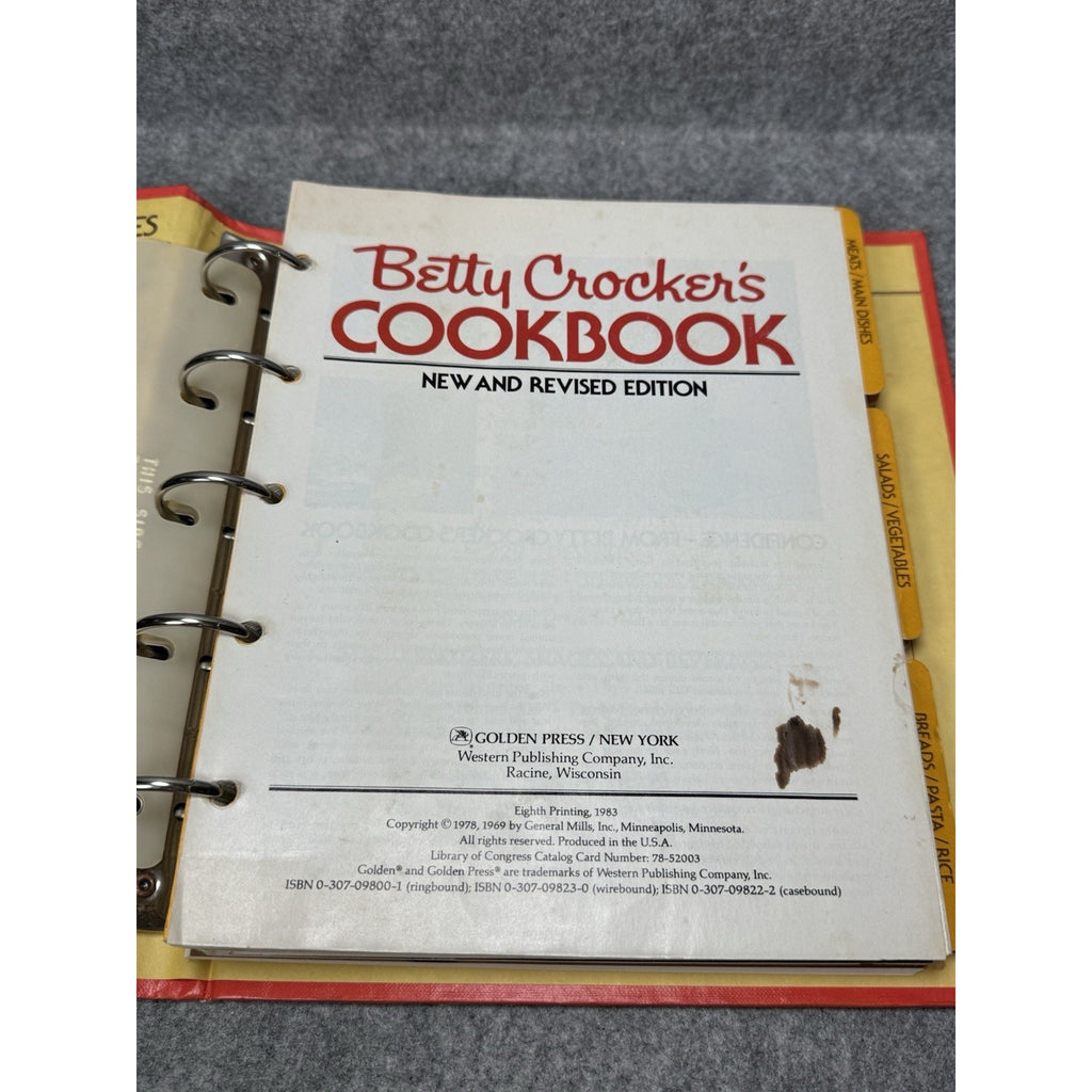 Betty Crocker’s Cookbook 1983 New Revised Edition 5-Ring Binder Vintage