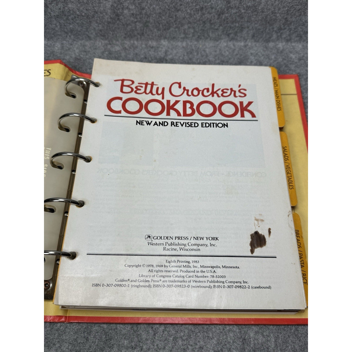 Betty Crocker’s Cookbook 1983 New Revised Edition 5-Ring Binder Vintage