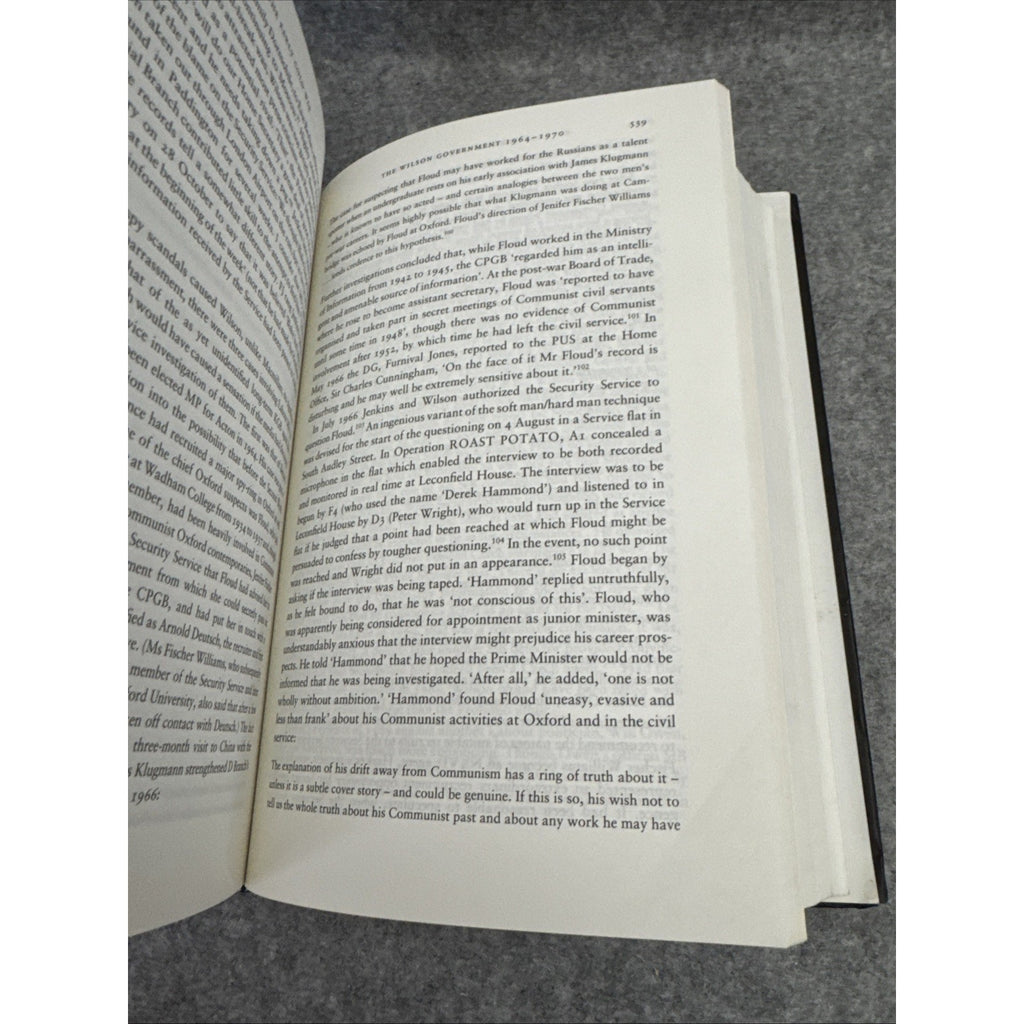 The Defence of the Realm: The Authorized History of Mi5 by Christopher M. Andrew