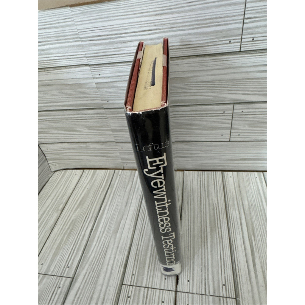 EYEWITNESS TESTIMONY: WITH A NEW PREFACE BY THE AUTHOR By Elizabeth F. Loftus