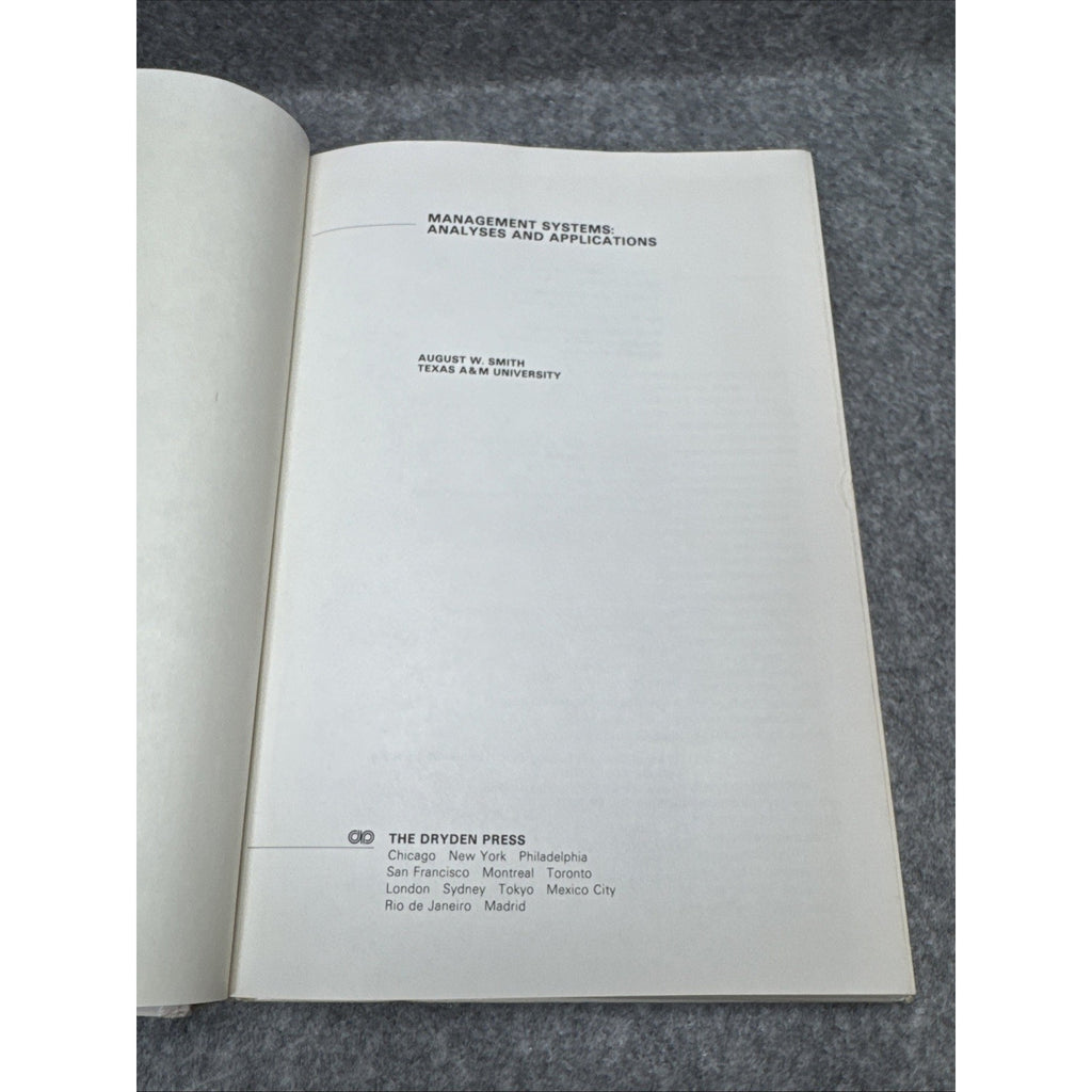 Management Systems: Analyses and Applications AUGUST SMITH 1982 HC Vintage