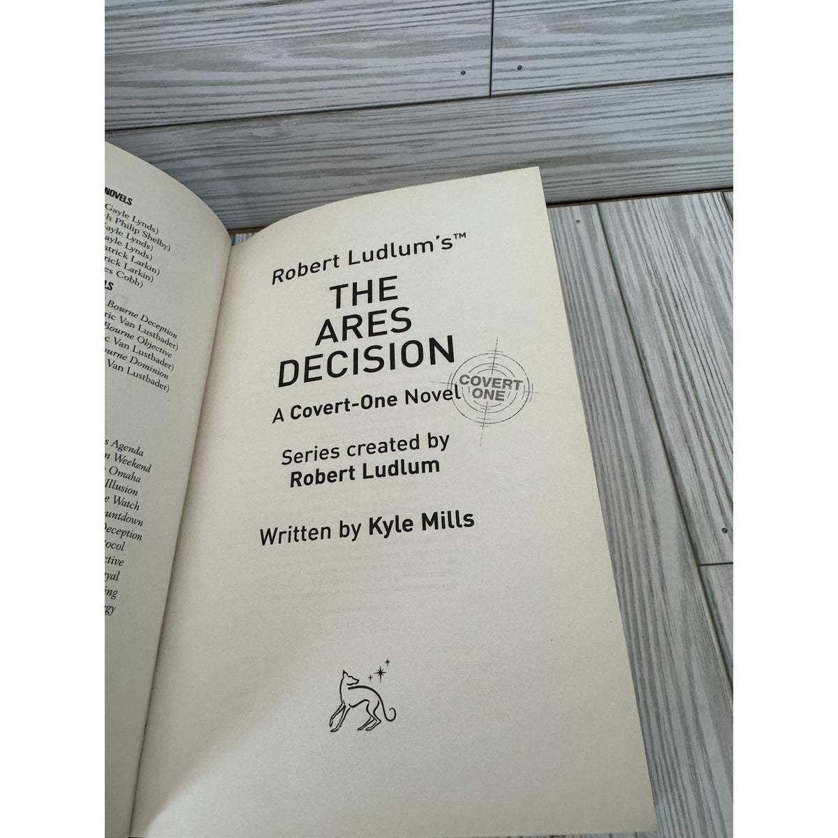 Robert Ludlum The Ares Decision HC 1st UK Edition 2011 DJ