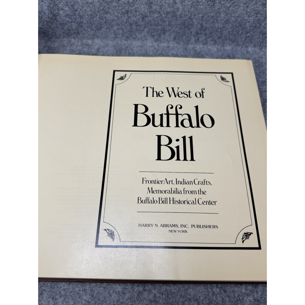 1974 The West of Buffalo Bill Frontier Art Indian Crafts Hardcover DJ Abrams