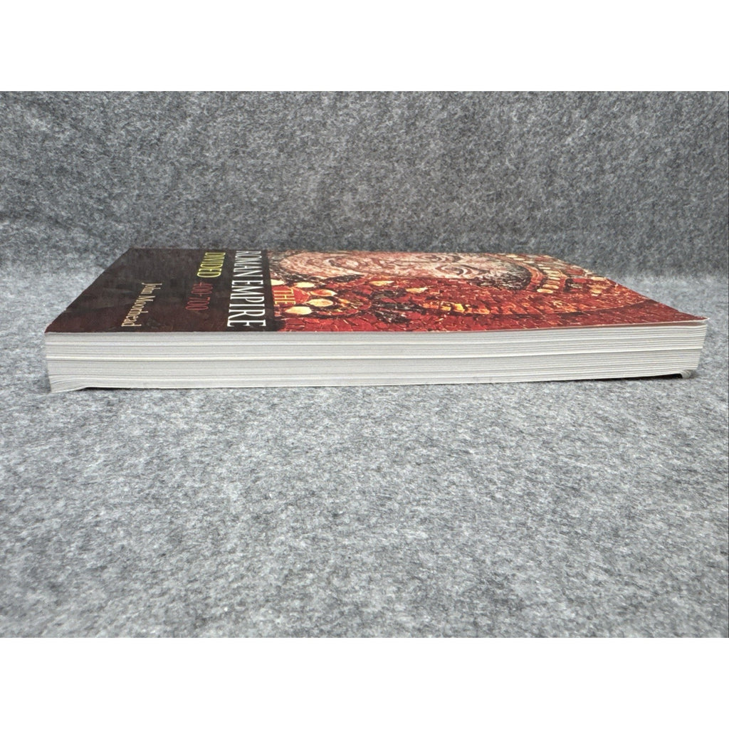 Roman Empire Divided 400-700 by John Moorhead (2001, Trade Paperback)