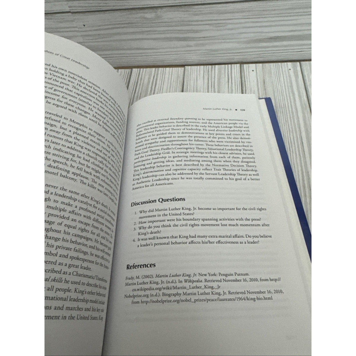 Snapshots of Great Leadership Hardcover Jon P. Howell
