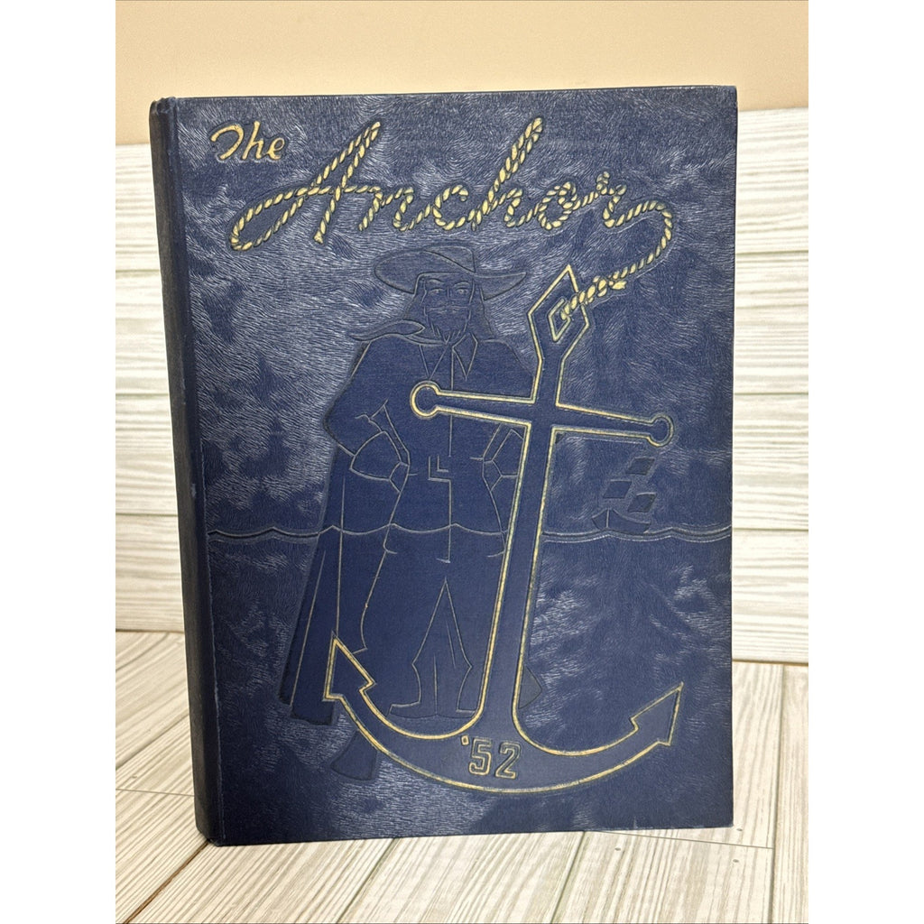 1952 NEWPORT NEWS HIGH SCHOOL YEARBOOK / NEWPORT NEWS, VA. / THE ANCHOR