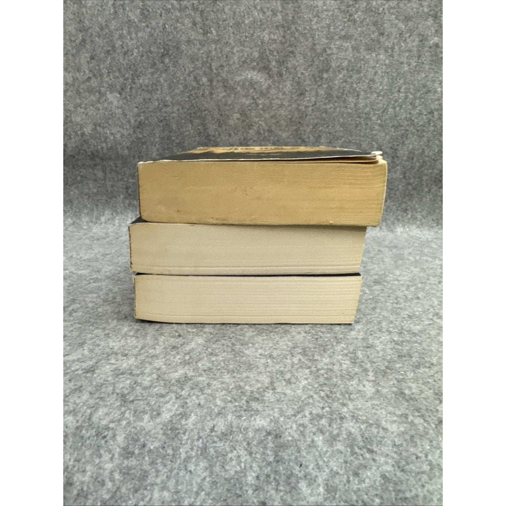 King Raven Trilogy Boxed Set : Hood, Scarlet, and Tuck by Stephen Lawhead (2009,