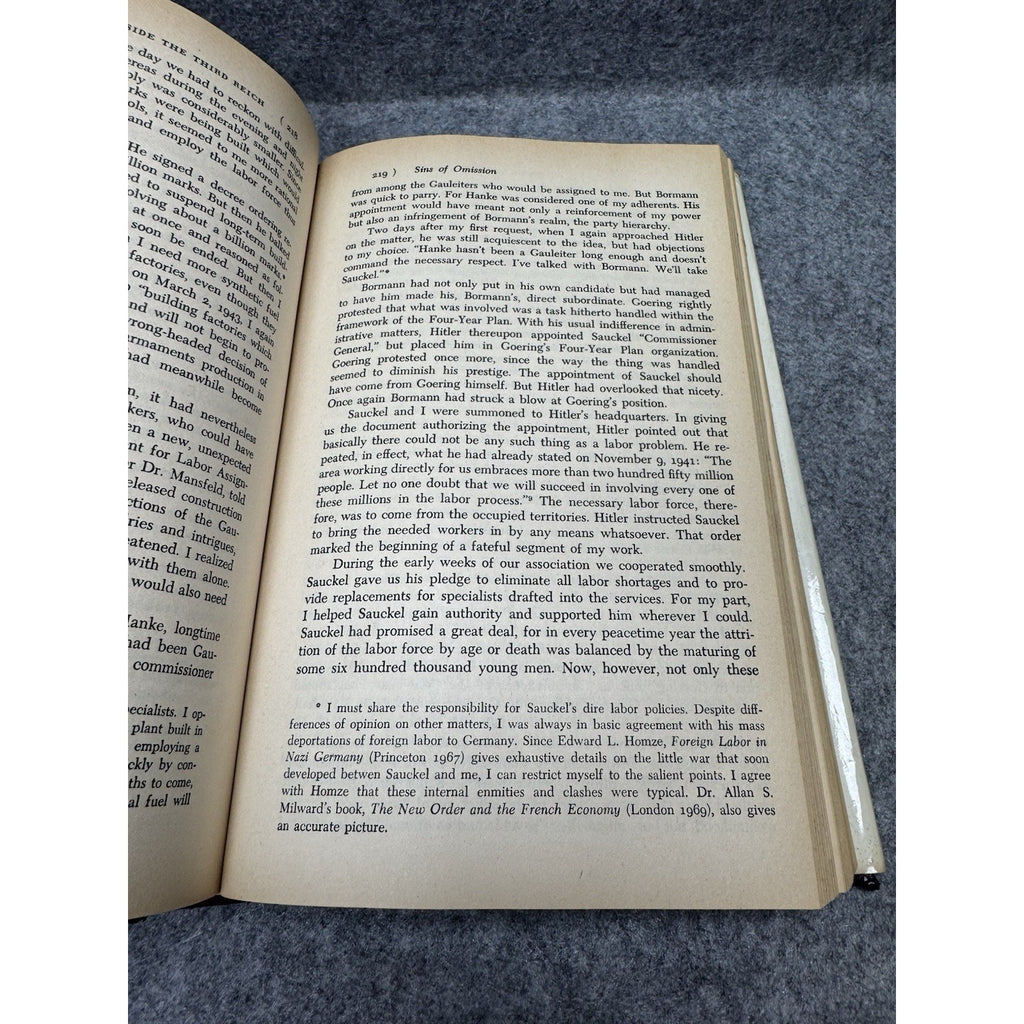 Inside the Third Reich Albert Speer 1982 HC DJ Nazi Germany WWII Memoir