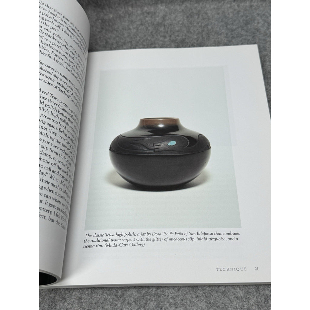 1987 Talking with the Clay Pueblo Pottery Stephen Trimble First Edition PB