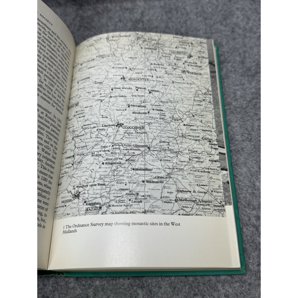 A Medieval Society West Midlands 13th Century R H Hilton 1967 Hardcover