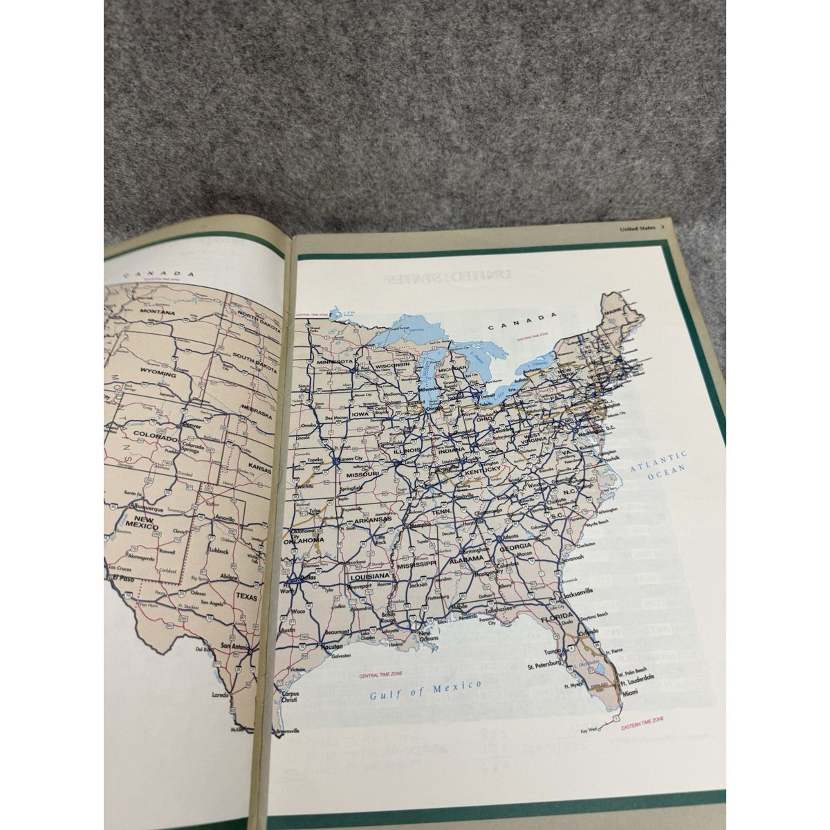 Universal Large Print Road Atlas USA Canada Mexico Vintage Map Book