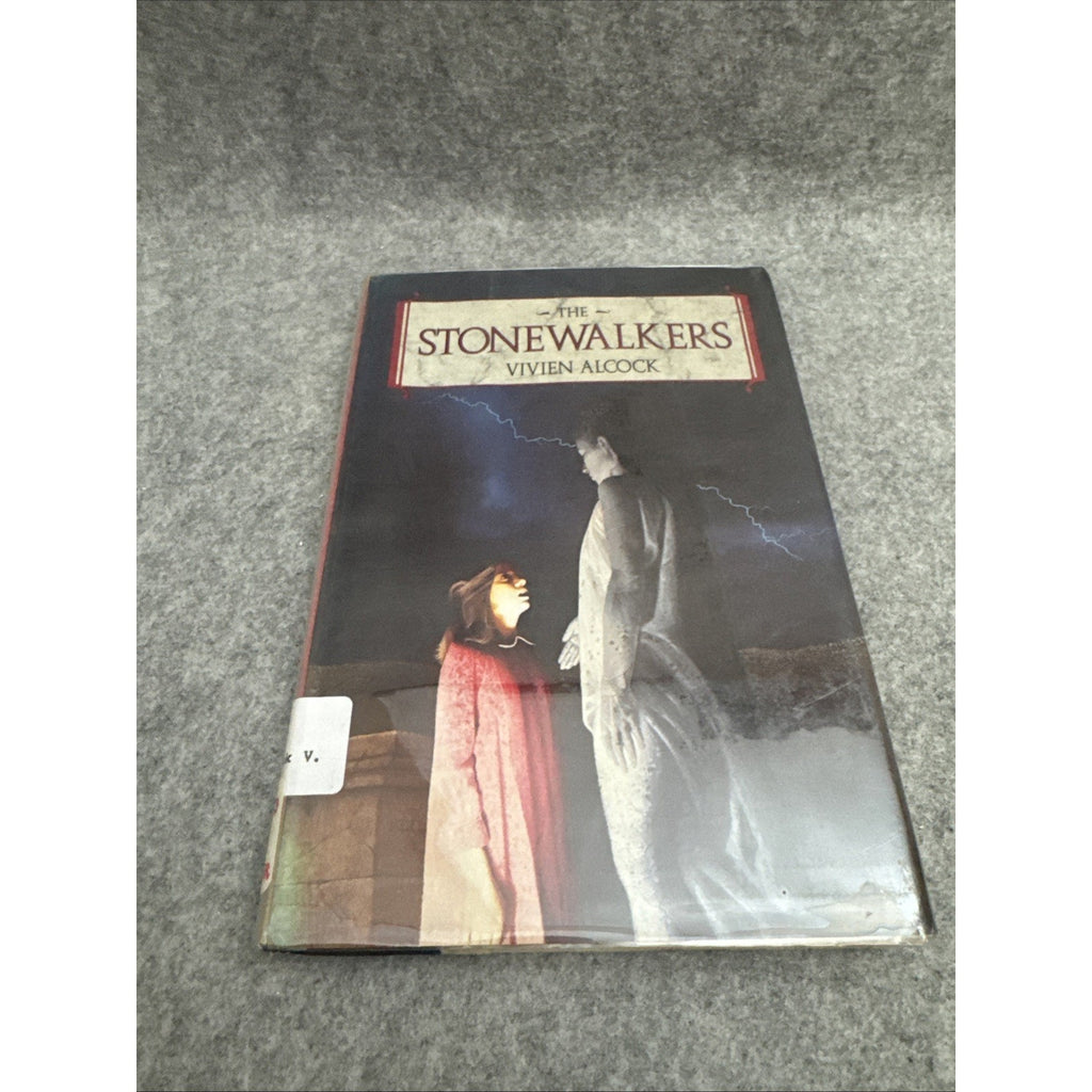 The stonewalkers Vivien Alcock