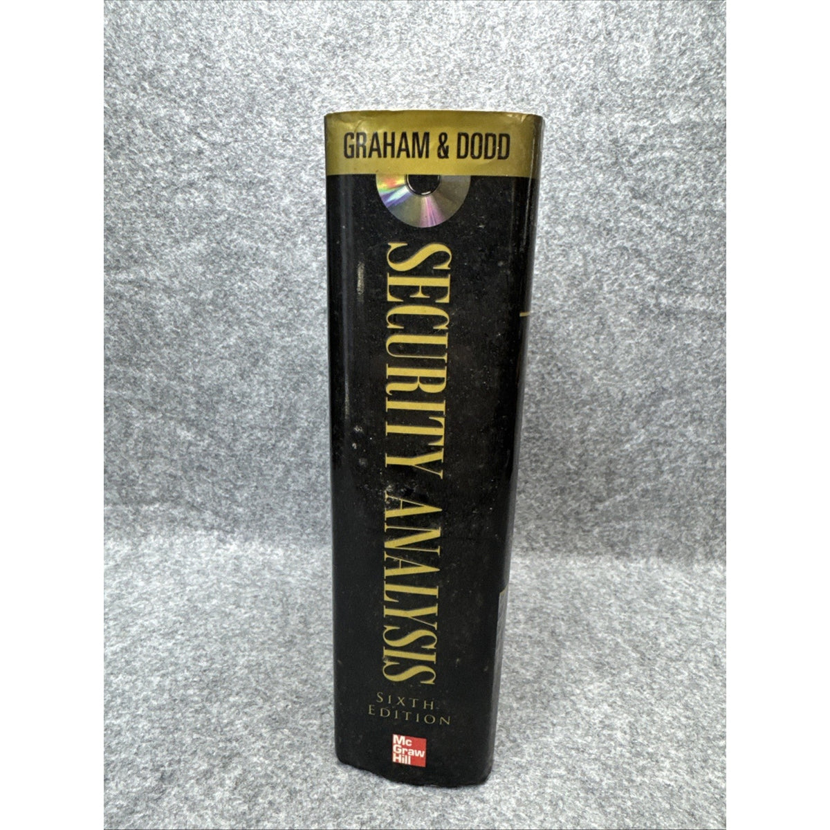 Security Analysis: Sixth Edition, Foreword by Warren Buffett by David Dodd...