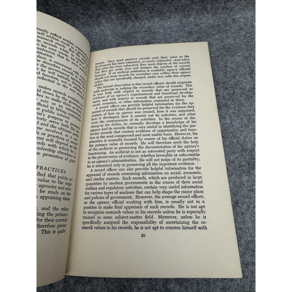1957 Modern Archives Principles & Techniques T R Schellenberg HC Chicago