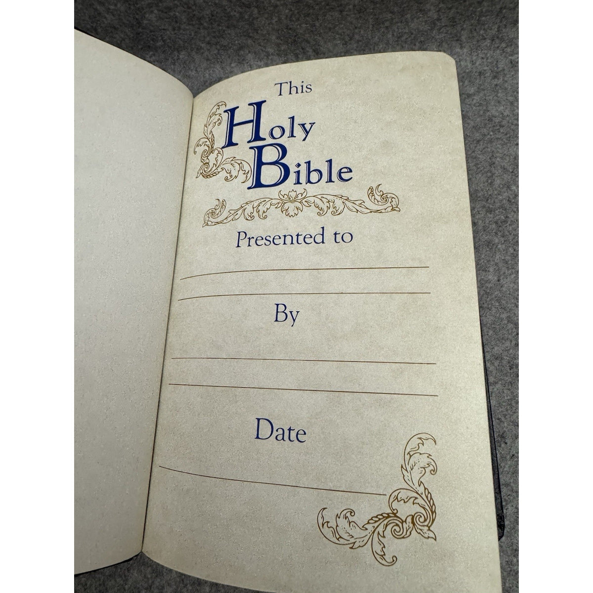NKJV Holy Bible Giant Print Red Letter References Concordance Thomas Nelson
