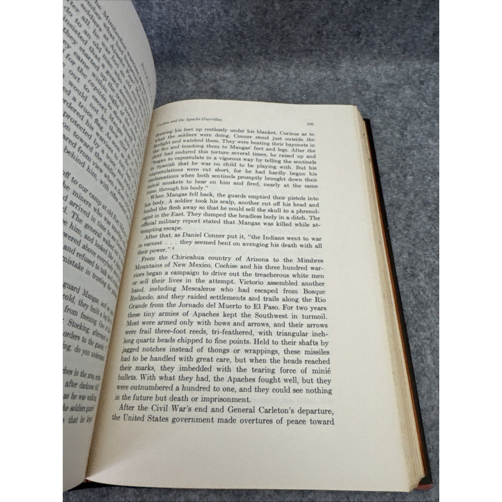 Bury My Heart At Wounded Knee Dee Brown 1971 Hard Cover W/ Dust Jacket 7th Print
