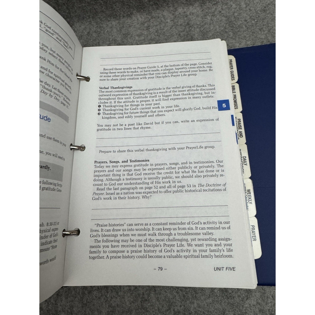 Disciple’s Prayer Life: Walking In Fellowship With God Rare 3-Ring Binding