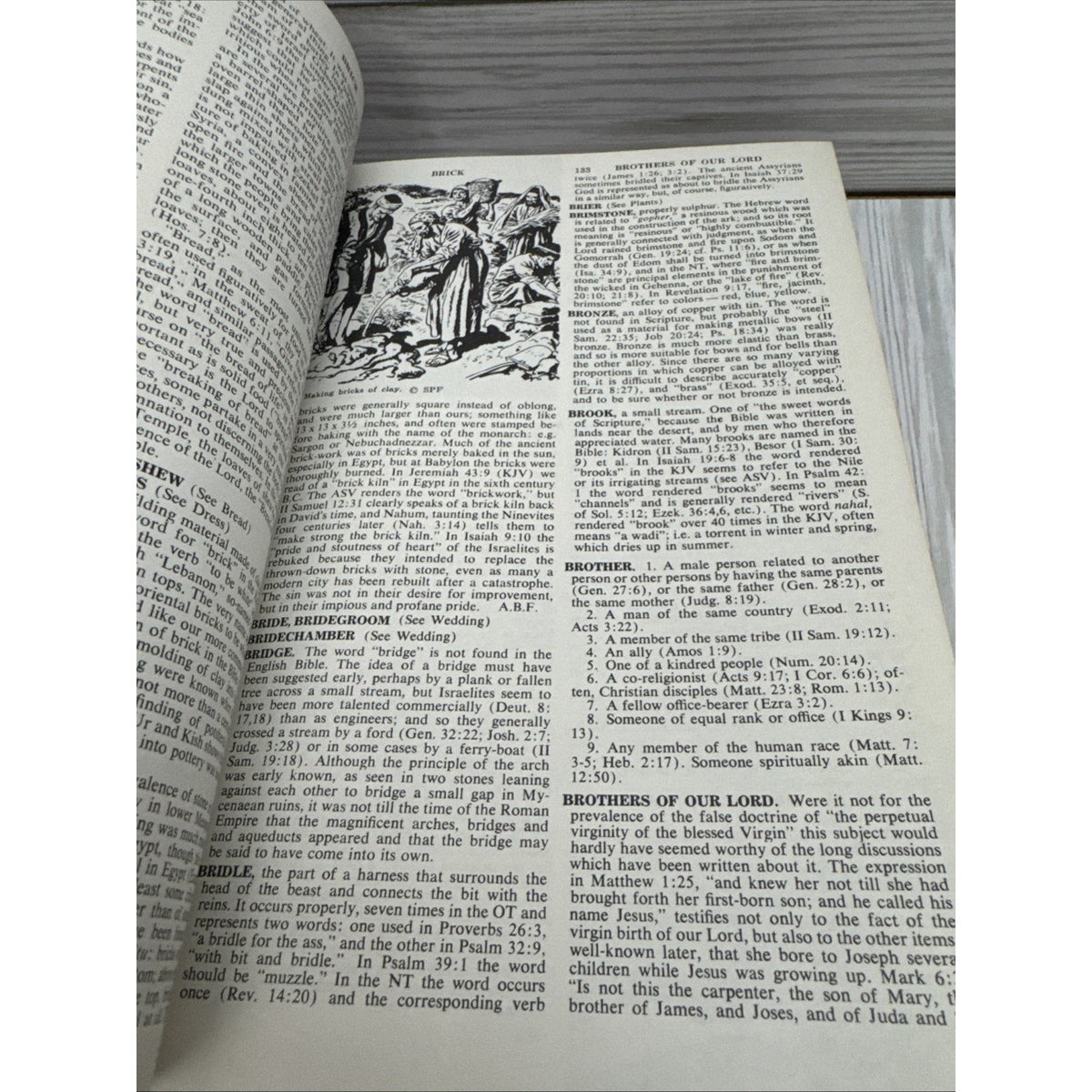 The Zondervan Pictorial Bible Dictionary Edited by Merrill Tenney 1963