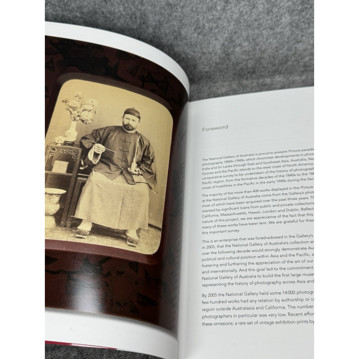 2008 Picture Paradise Asia-Pacific Photography Gael Newton First Edition