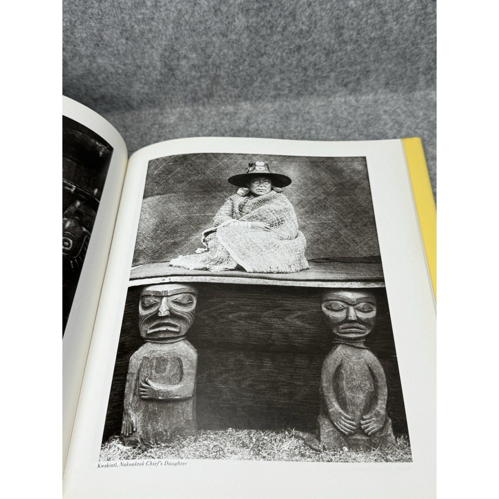 1972 North American Indians Edward S Curtis Photographs Aperture Hardcover DJ