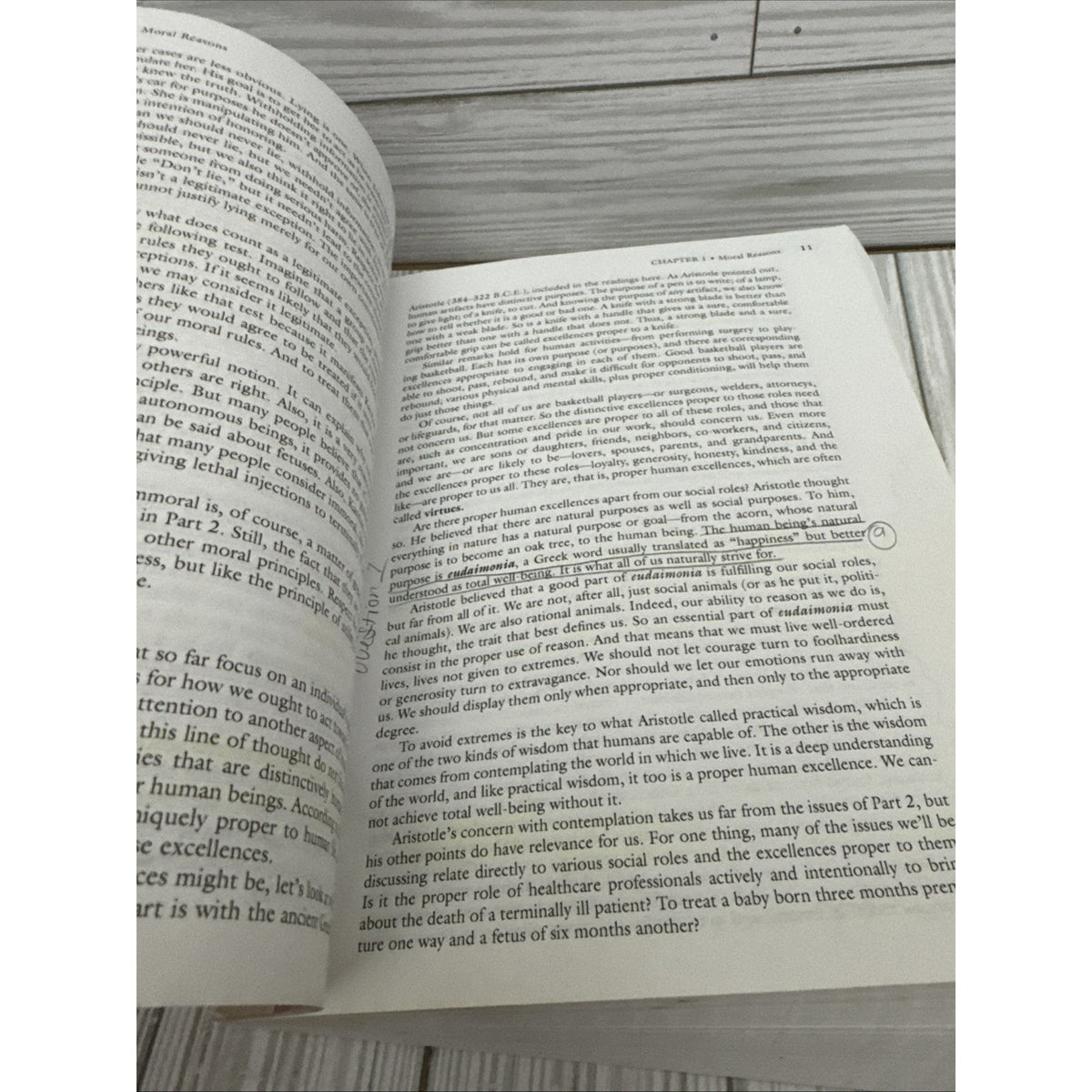 Applying Ethics : A Text with Readings by Jeffrey Olen, Vincent Barry and Julie