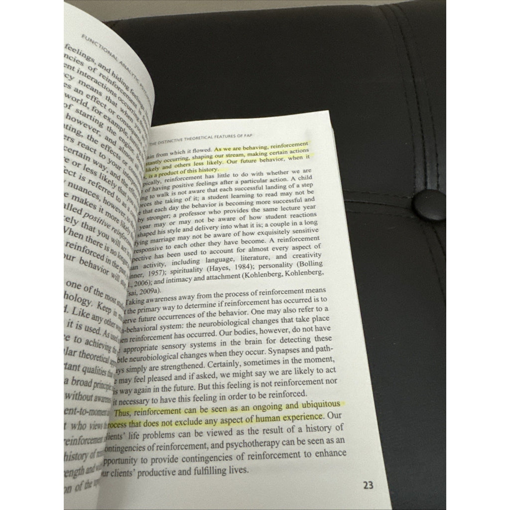Functional Analytic Psychotherapy (CBT Distinctive Features)