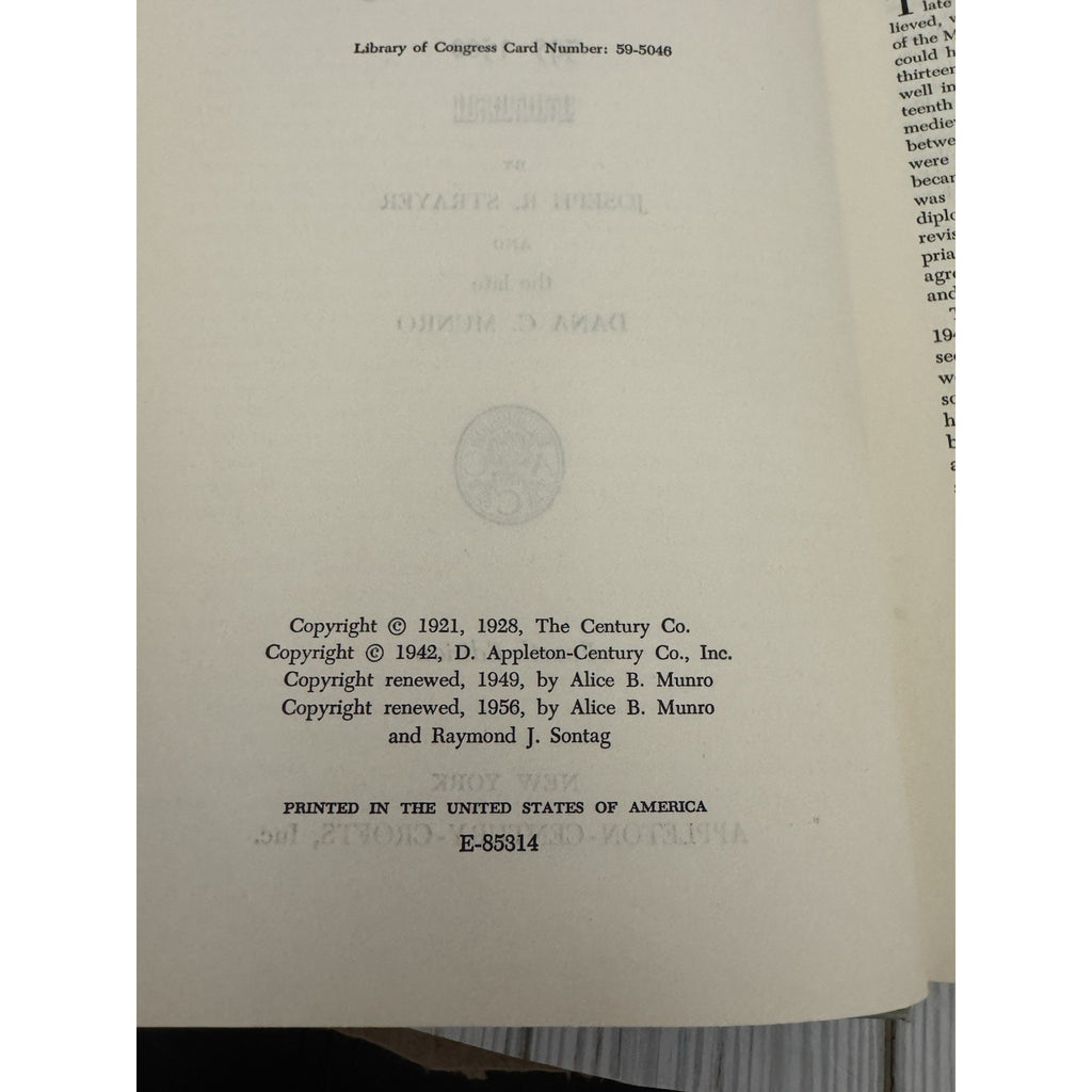 The Middle Ages 395 to 1500 Joseph R. Strayer Dana Munro 4th Edition 1959 Book