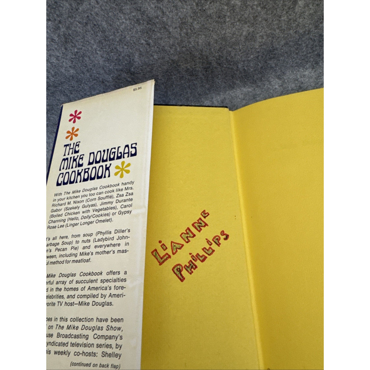 The Mike Douglas Cookbook Vintage 1st Ed., 1st Print 1969 TV Show HC/DJ