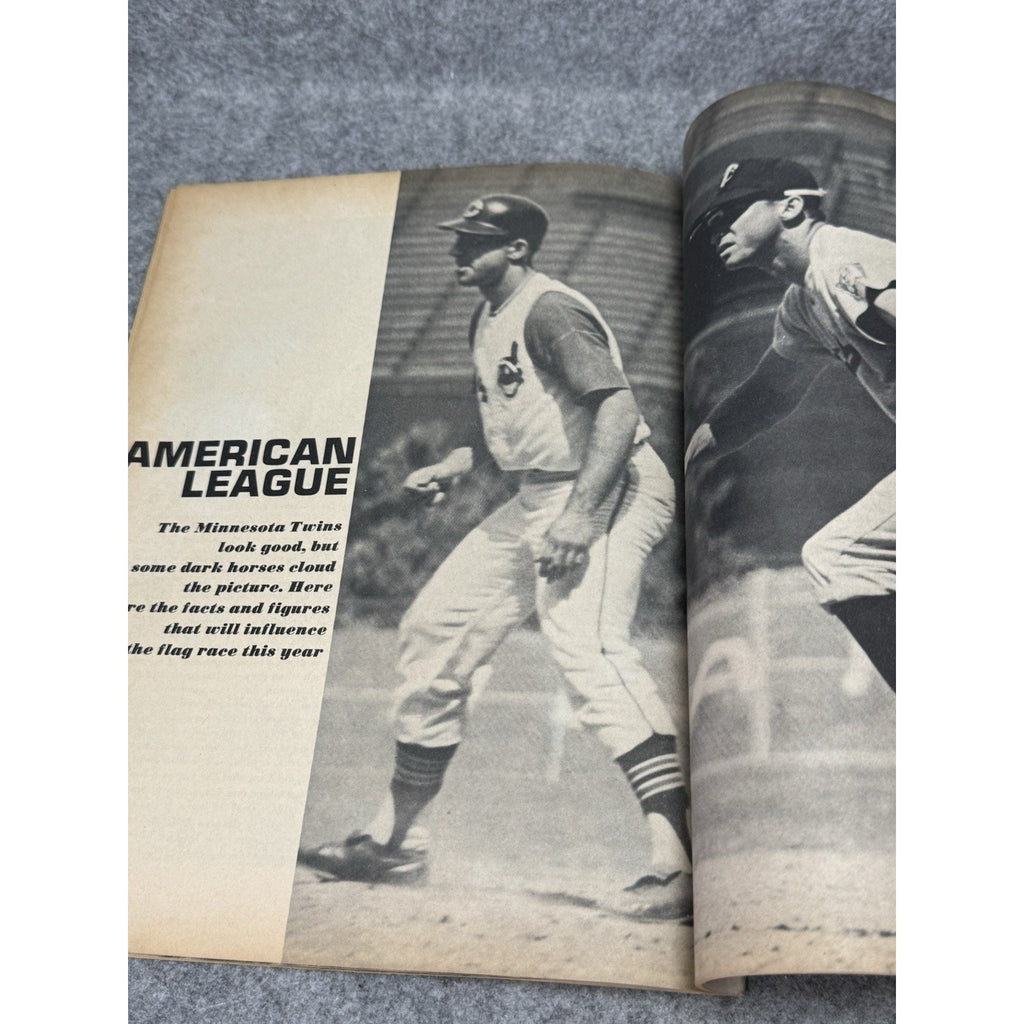 1966 Maco Baseball Guidebook Sam McDowell Cleveland Indians Sandy Koufax