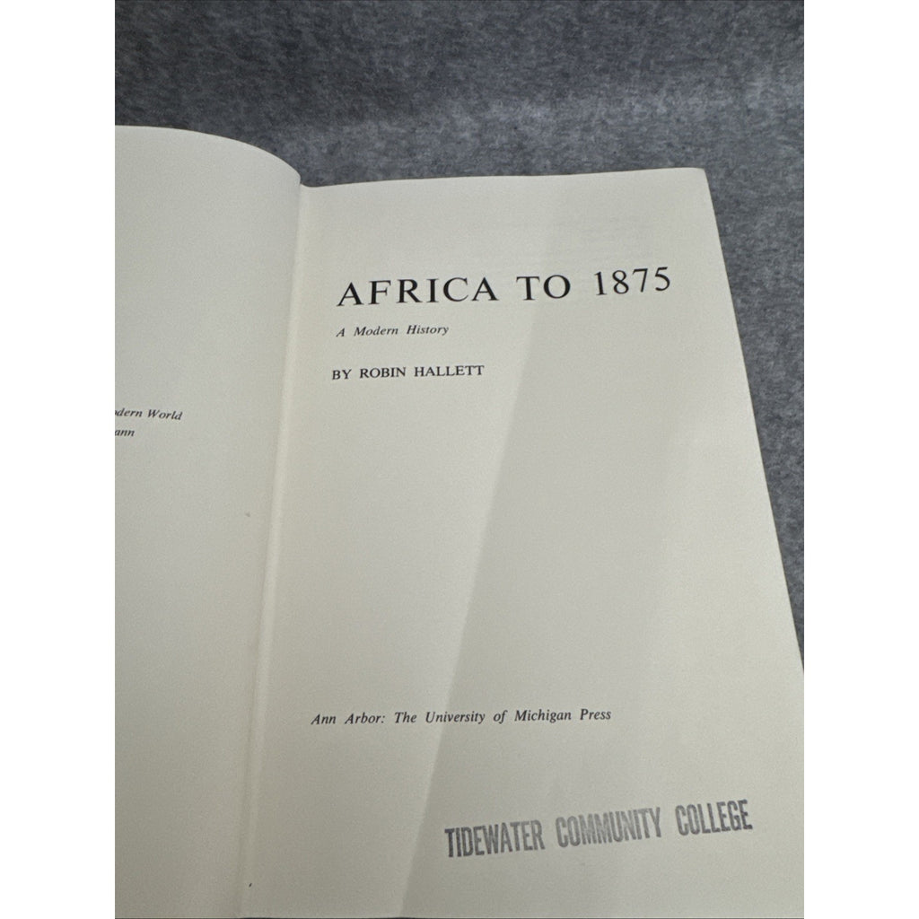 Africa to 1875 A Modern History Book The University of Michigan Robin Hallett HC