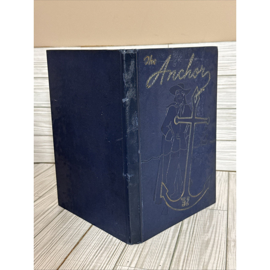 1952 NEWPORT NEWS HIGH SCHOOL YEARBOOK / NEWPORT NEWS, VA. / THE ANCHOR