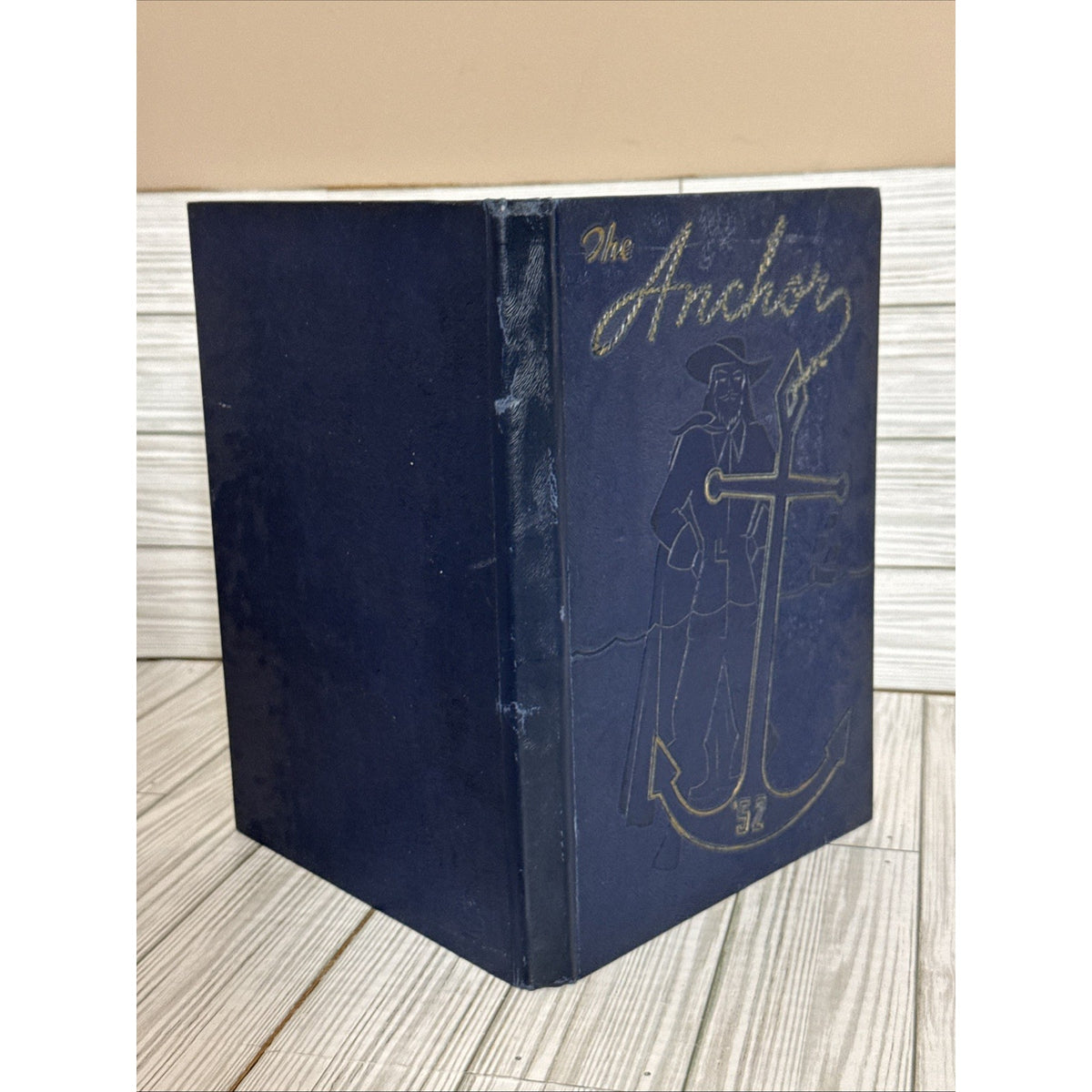 1952 NEWPORT NEWS HIGH SCHOOL YEARBOOK / NEWPORT NEWS, VA. / THE ANCHOR