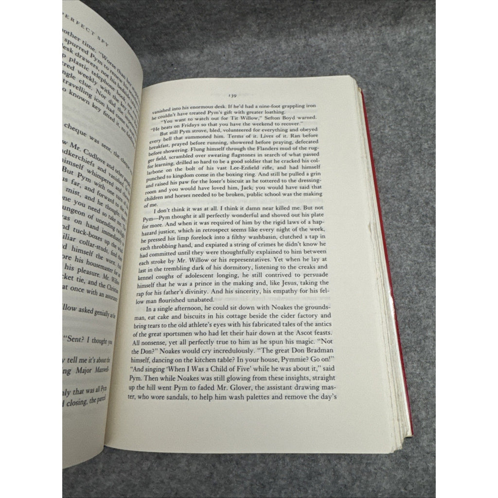 A Perfect Spy John Le Carre HC DJ First Edition 1986