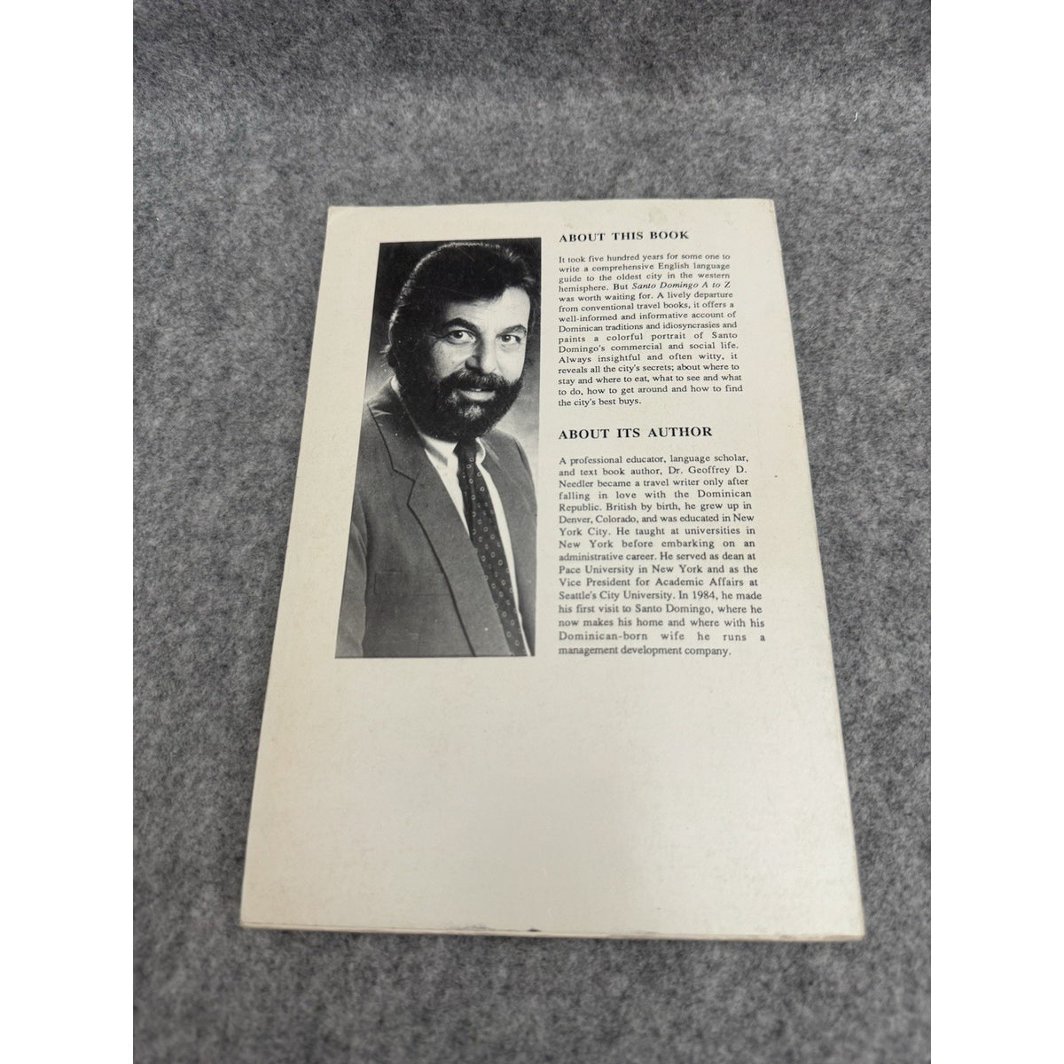 Santo Domingo A to Z Visitor’s Complete Guide 1988 Geoffrey Needler PB