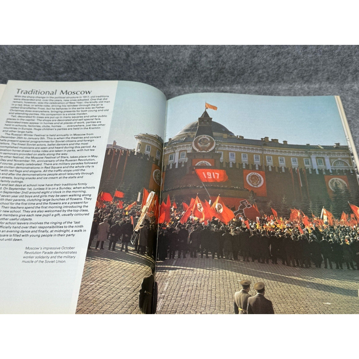 Moscow The World’s Cities Deana Levin 1978 1st Printing USSR Soviet Photo Book
