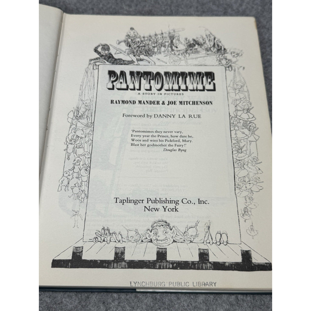 1973 Pantomime A Story in Pictures Mander Mitchenson First US Edition HC DJ