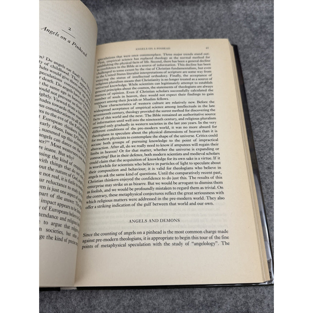 Strange Histories : The Trial of the Pig, the Walking Dead, and Other Matters of