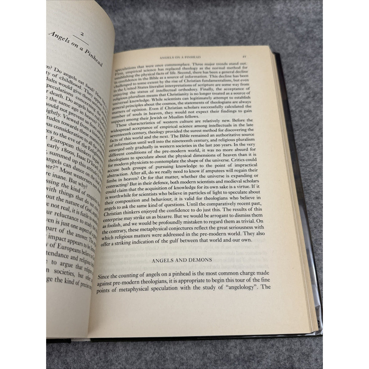 Strange Histories : The Trial of the Pig, the Walking Dead, and Other Matters of