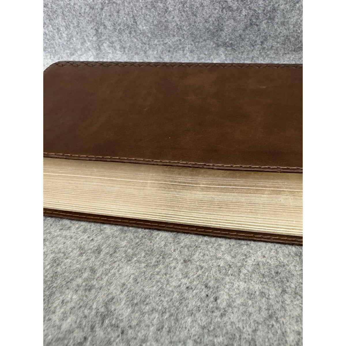 CSB Giant Print Center-Column Reference Bible Brown LeatherTouch Holman 2019