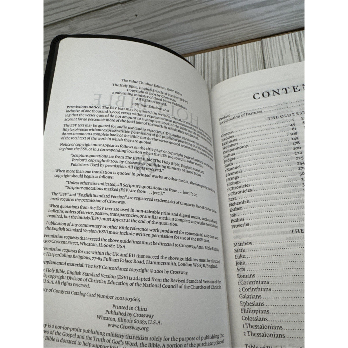 ESV Value Thinline Bible (TruTone, Charcoal, Celtic Cross Design) by Esv Bibles