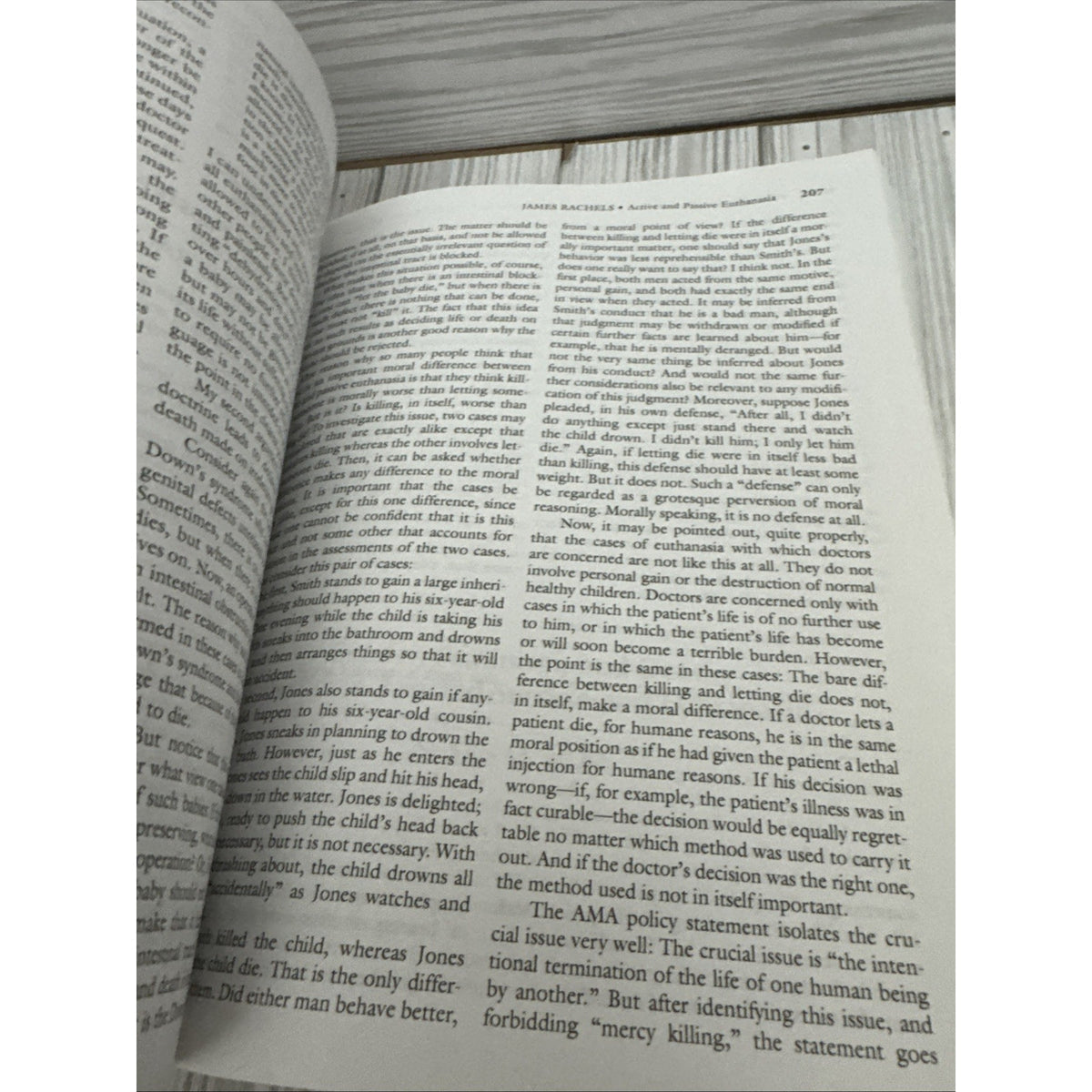 Applying Ethics : A Text with Readings by Jeffrey Olen, Vincent Barry and Julie