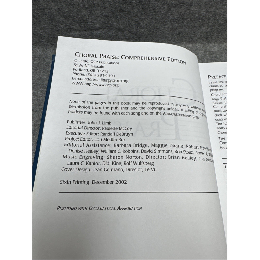 Choral Praise Comprehensive Edition 2002 OCP Hymnal Songbook Hardcover.