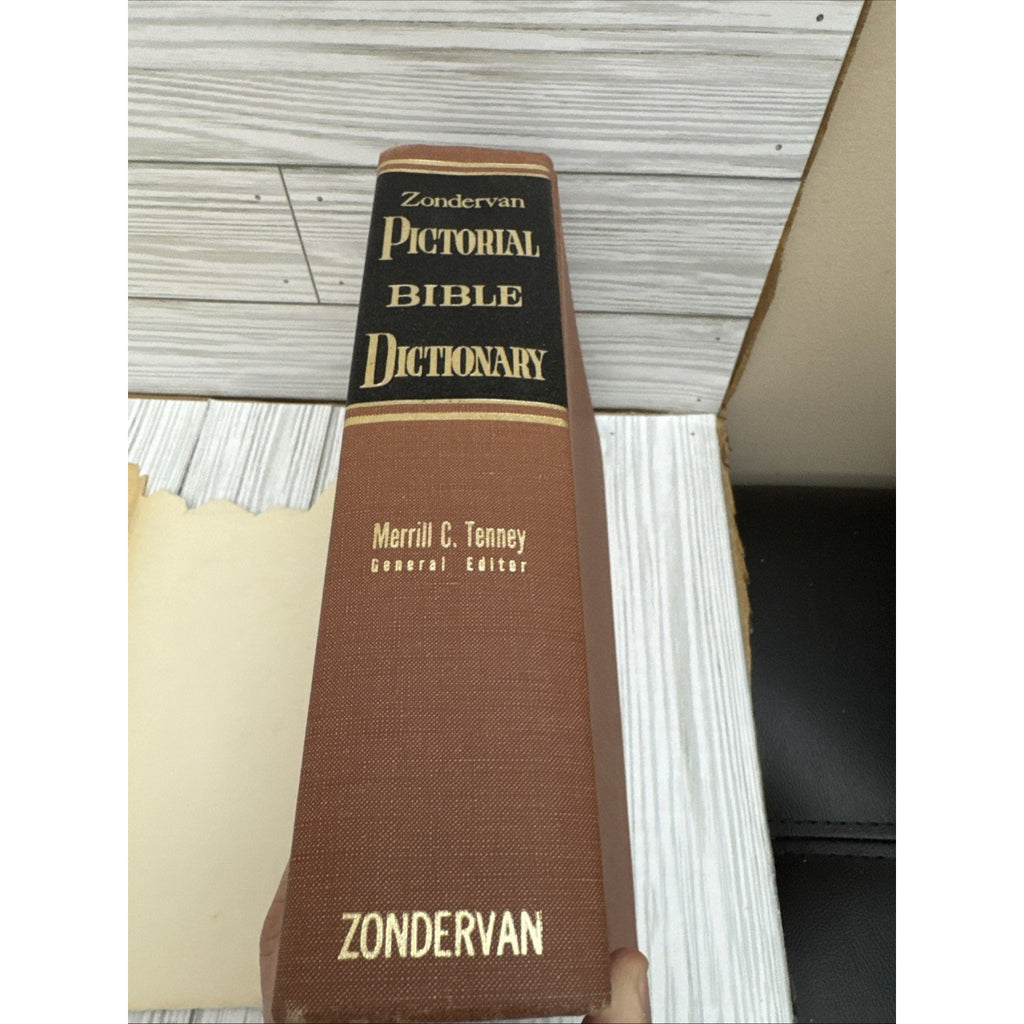The Zondervan Pictorial Bible Dictionary Edited by Merrill Tenney 1963
