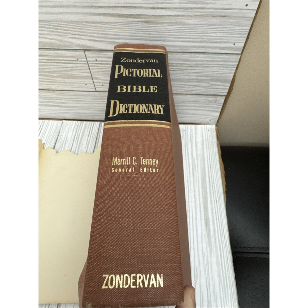 The Zondervan Pictorial Bible Dictionary Edited by Merrill Tenney 1963